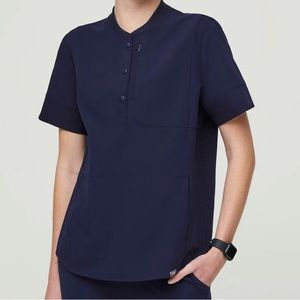 FIGS Women’s Scrub Top